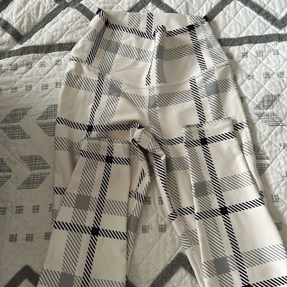 Alo leggings size small